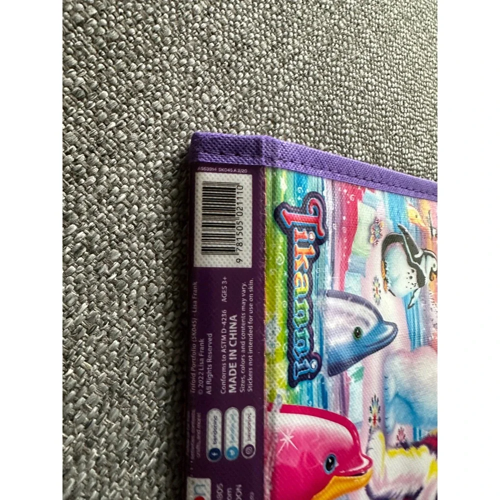 Lisa Frank Tikanni Trifold Portfolio Organizer Rainbow Husky Arctic 2022 Bendon